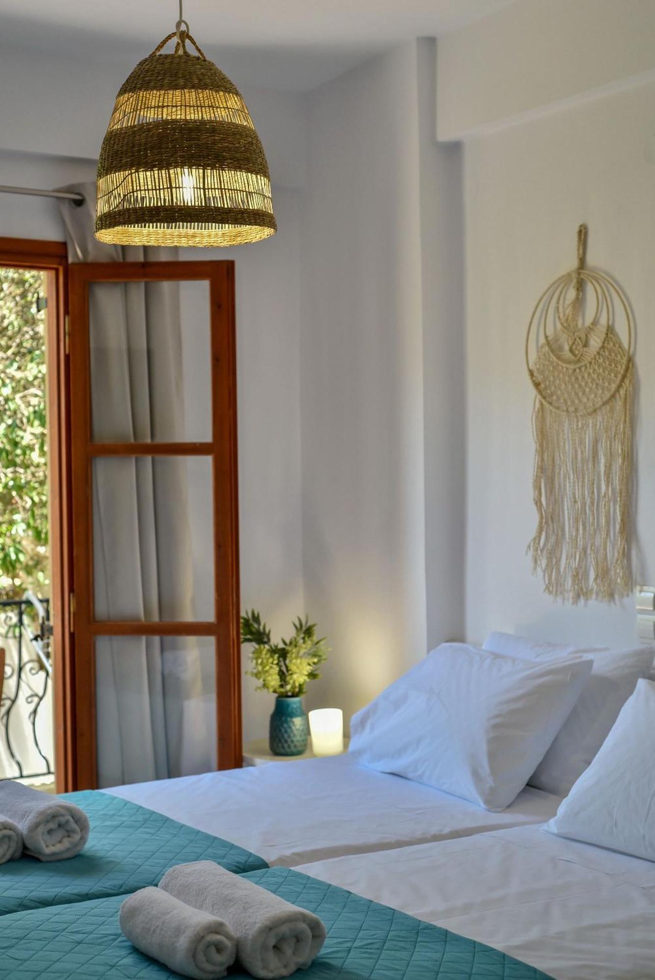 Eva Studios & Apartments Agia Pelagia  Esterno foto